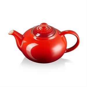 Le Creuset Cerise Stoneware Classic Teapot 1.3L